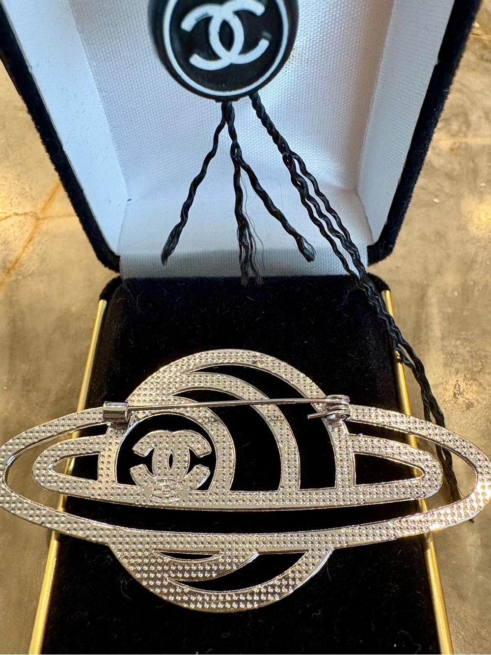 CHANEL Large Rhinestone Galaxy Planet Crystal Brooch White gold Shines Crazy ! - Picture 6 of 8